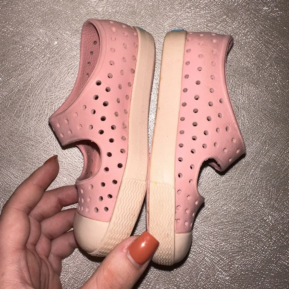 Native Pink and Cream Kids slip on Sneakers C6 play casual summer